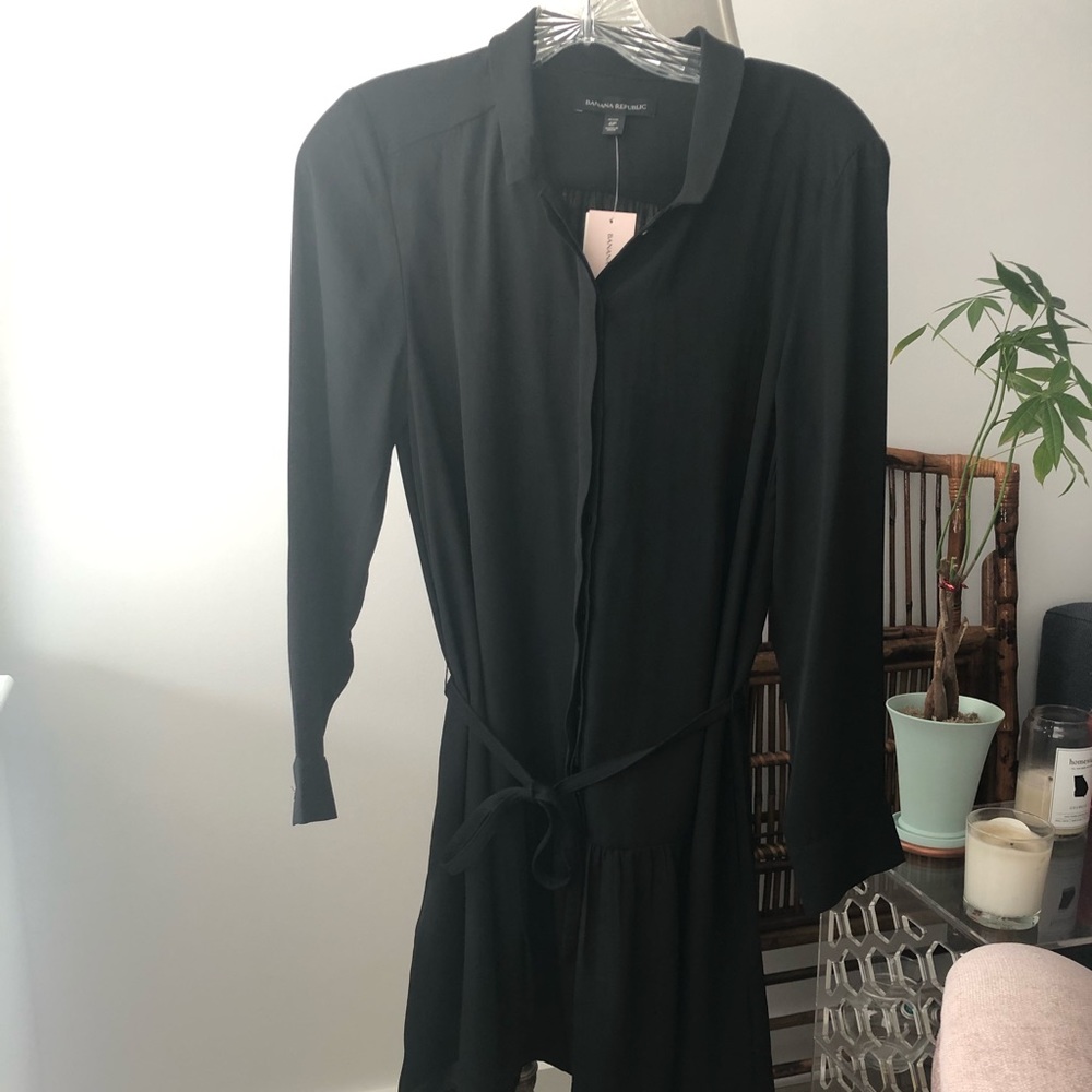Banana Republic button shirt dress w/ tie at waist